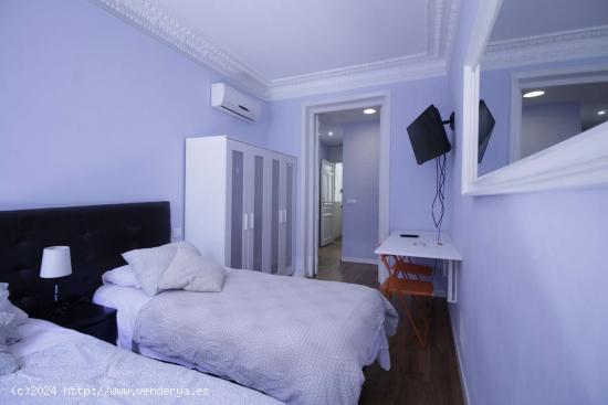  Habitaciones para alquilar en apartamento de 8 habitaciones en Madrid - MADRID 