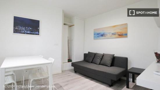 Apartamento de 1 dormitorio en alquiler en Madrid - MADRID