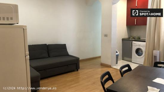 Alquiler de habitaciones en piso de 2 dormitorios en Madrid - MADRID