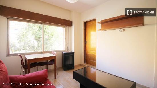 Apartamento de 1 dormitorio en alquiler en Valdezarza, Madrid - MADRID