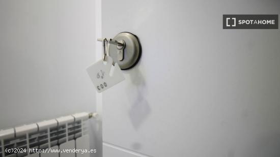 Piso de 1 dormitorio en alquiler en Moscardó - MADRID