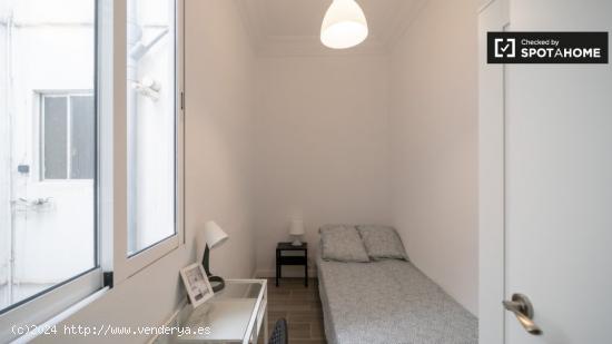 Habitaciones en alquiler en piso compartido en Valencia - VALENCIA