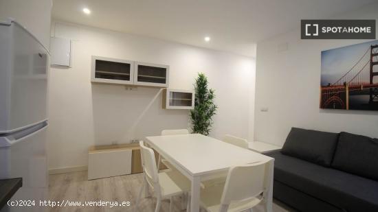 Apartamento de 3 habitaciones en alquiler en Madrid - MADRID