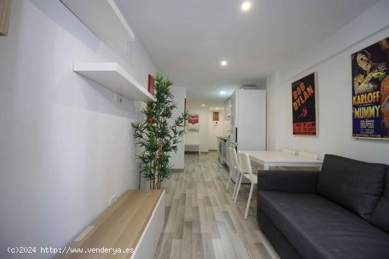  Se alquila apartamento de 3 habitaciones en Vista Alegre - MADRID 