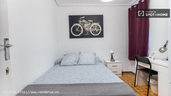 Habitaciones en alquiler en el apartamento de 5 dormitorios en Benimaclet - VALENCIA