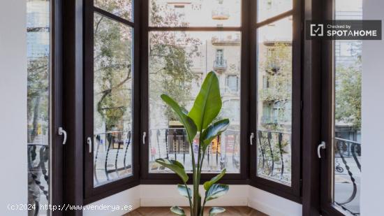 Se alquila habitación en piso compartido en Barcelona - BARCELONA