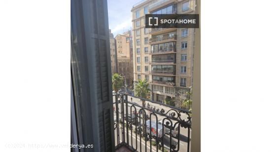 Apartamento entero de 2 dormitorios en Barcelona. - BARCELONA