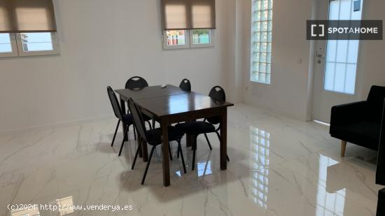 Apartamento entero de 2 dormitorios en Port de Sagunt - VALENCIA