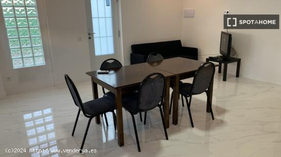 Apartamento entero de 2 dormitorios en Port de Sagunt - VALENCIA