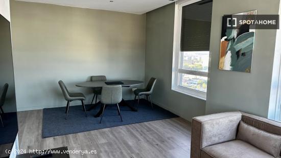 Apartamento entero de 2 dormitorios en Barcelona. - BARCELONA