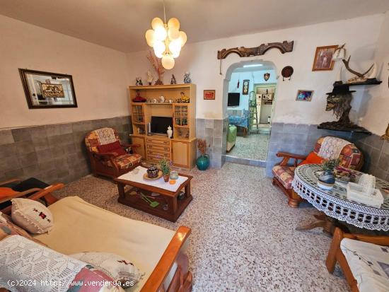 SE VENDE CASA EN AVILESES - MURCIA