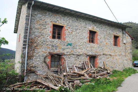 SE VENDE CASA CON TERRENO - RAMALES DE LA VICTORIA - CANTABRIA