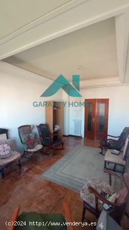 SE VENDE PISO EN ZONA CÁNOVAS - CACERES