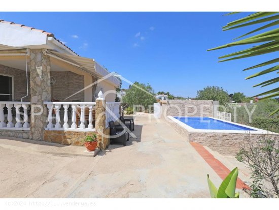 Chalet en venta en Monserrat (Valencia)