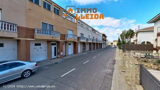 Unifamiliar adosada en venta  en Ivars d Urgell - Lleida