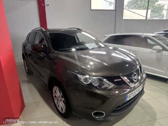 Nissan Qashqai 1200  TURBO 115 CV  CONNECTA de 2017 con 126.524 Km por 15.990 EUR. en Tenerife