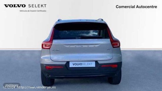 Volvo XC40 Plus, B3 mild hybrid, Gasolina, Dark de 2023 con 31.249 Km por 38.500 EUR. en Barcelona