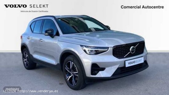 Volvo XC40 Plus, B3 mild hybrid, Gasolina, Dark de 2023 con 31.249 Km por 38.500 EUR. en Barcelona