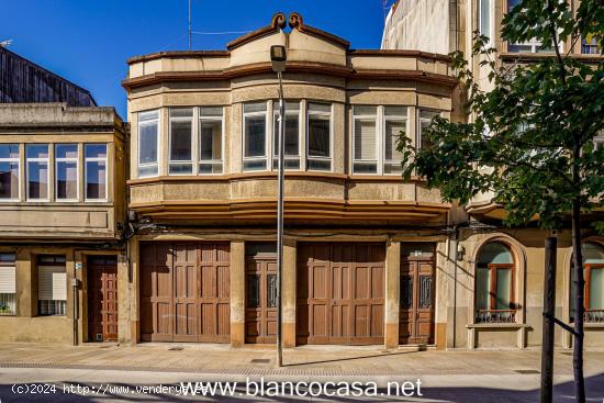 ¡¡CASA para reformar  en PLENO CENTRO de CARBALLO y con TERRENO!! - A CORUÑA