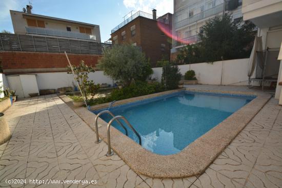 CASA EN VENDA AMB JARDÍ - PISCINA I DOS GARATGES A IGUALADA - PASSEIG - BARCELONA