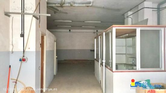 Local de 89 m² para cualquier tipo de negocio en zona de Progrés - BARCELONA