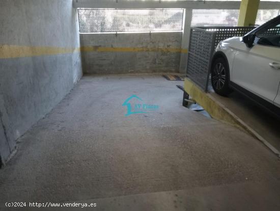 AMPLIA PLAZA DE PARKING EN VALLIRANA - BARCELONA