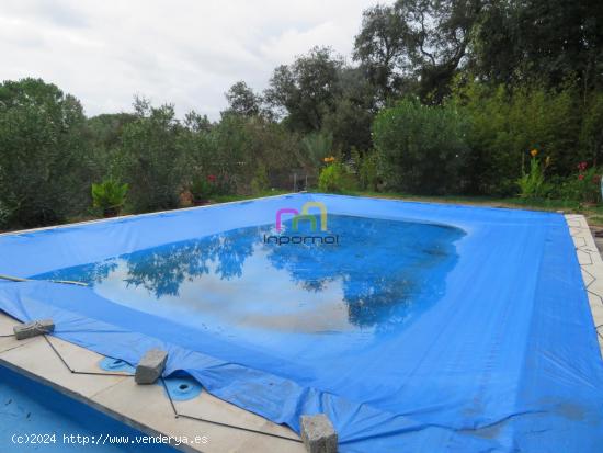 ENCANTADORA PARCELA CON CASA EN TRES ARROYOS, BADAJOZ - BADAJOZ