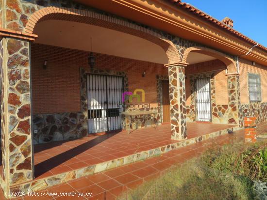  EXCEPCIONAL CHALET REFORMADO EN DEHESILLA DE CALAMON, BADAJOZ 🏡✨ - BADAJOZ 