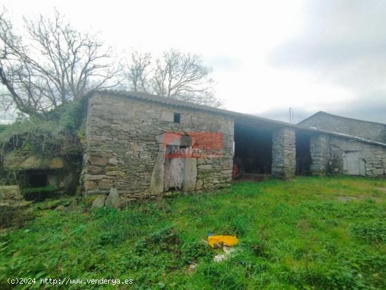 SE VENDE CASA DE PIEDRA PARA REHABILITAR EN GUNTIN - LUGO