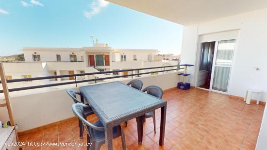 Piso de dos dormitorios, terraza y garaje en Riviera del Sol - MALAGA