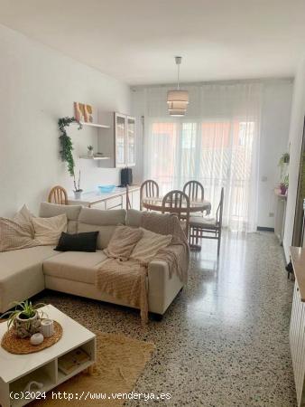 PISO DE 3 HABITACIONES EN LA CREU DE BARBERÀ - BARCELONA