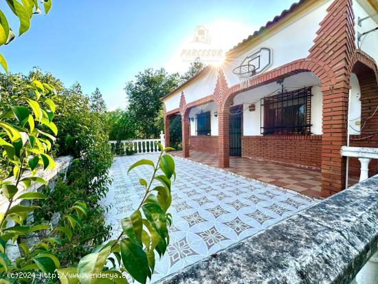 ZONA HIGUERON - Parcela de 1.500m con casa de 160m, piscina y trastero. - CORDOBA