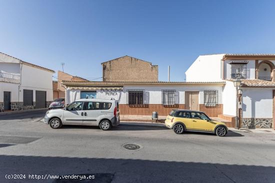  VIVIENDA Y NEGOCIO EN UNA SOLA PLANTA EN HUÉTOR VEGA - GRANADA 