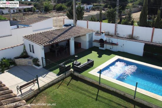 OPORTUNIDAD CHALET CON PISCINA – ZONA PAGO DEL HUMO - CADIZ