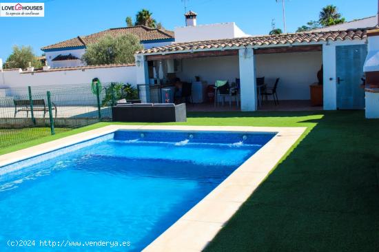 OPORTUNIDAD CHALET CON PISCINA – ZONA PAGO DEL HUMO - CADIZ