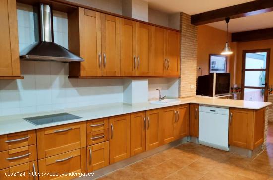 Gran chalet en Puerto Lumbreras - Zona Calle San Francisco - MURCIA