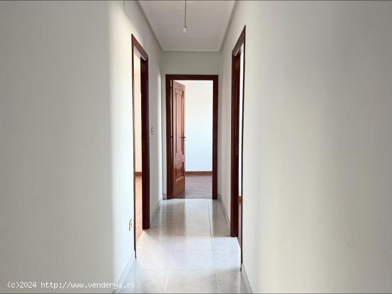  EN VENTA APARTAMENTO EN PLENO CORAZON DE VERIN - ORENSE 