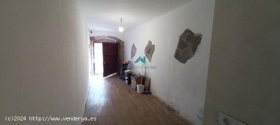 Se vende local en Laredo - CANTABRIA