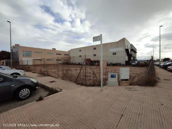  Parcela al lado del centro comercial Bahía de las Dunas (San Fulgencio) - ALICANTE 