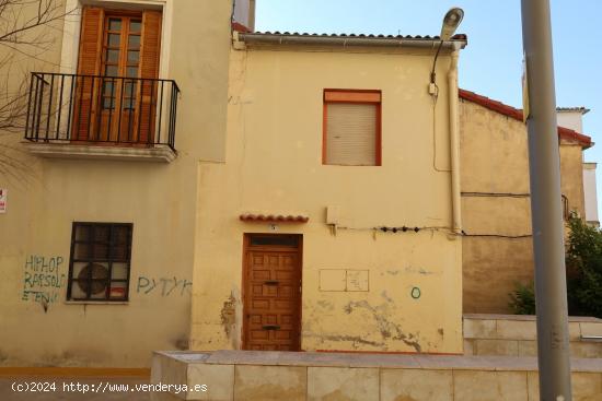 CASA EN VENTA EN ALCAÑIZ. Ref. VL02082023 - TERUEL