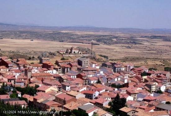 Encantadora Vivienda Dúplex en el Corazón de Bronchales, Teruel - TERUEL