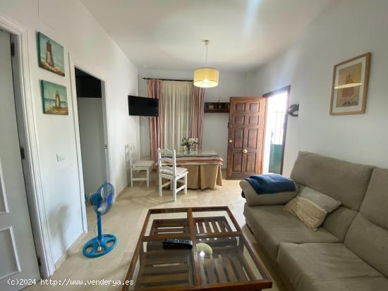 ALQUILER TEMPORADA ESCOLAR APARTAMENTO ESPIRITU SANTO - CADIZ