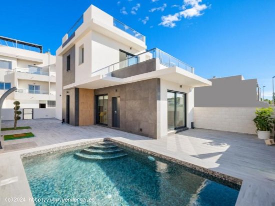  Villa en venta en Benijófar (Alicante) 