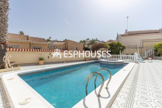 Casa en venta en Rojales (Alicante)