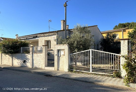 Unifamiliar adosada en venta  en Sant Miquel de Fluvià - Girona