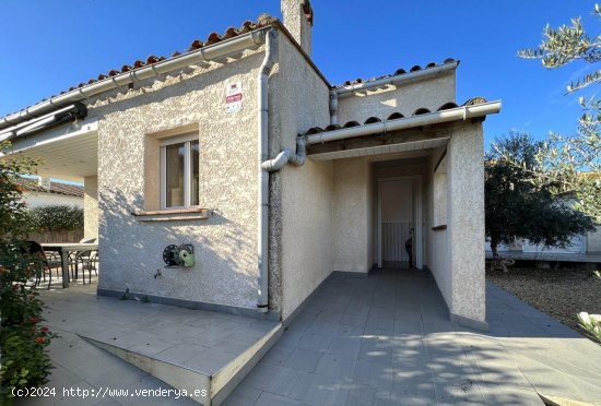 Unifamiliar adosada en venta  en Sant Miquel de Fluvià - Girona