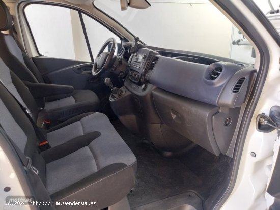 Opel Vivaro Combi 6 1.6 CDTI SS 120CV L1 de 2019 con 190.215 Km por 16.500 EUR. en Sevilla