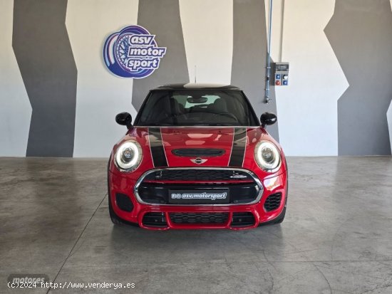 Mini Mini JOHN COOPER WORKS de 2015 con 31.300 Km por 24.500 EUR. en Alicante