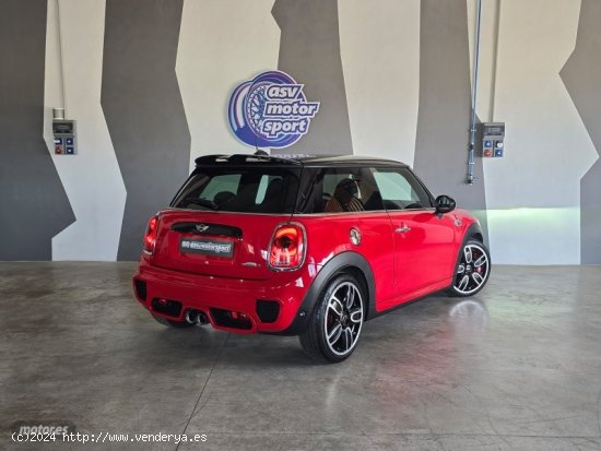 Mini Mini JOHN COOPER WORKS de 2015 con 31.300 Km por 24.500 EUR. en Alicante