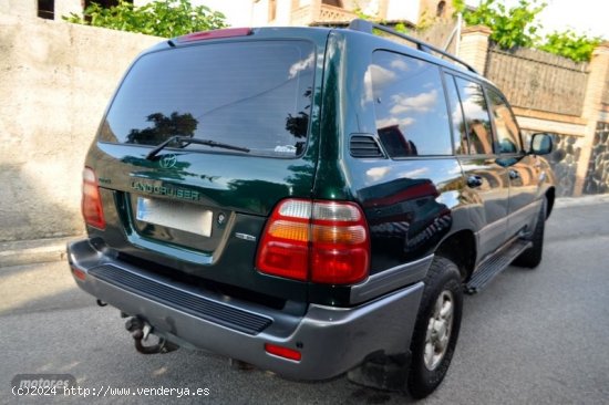 Toyota HDJ LAND CRUISER  100 4.2 TD 4X4 BLOQUEOS-FULLLL de 1998 con 389.000 Km por 19.800 EUR. en Gr